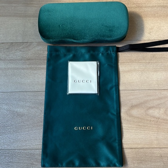Gucci Case - Picture 7 of 7